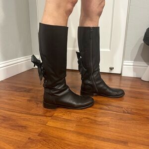Valentino boots with bow in the back